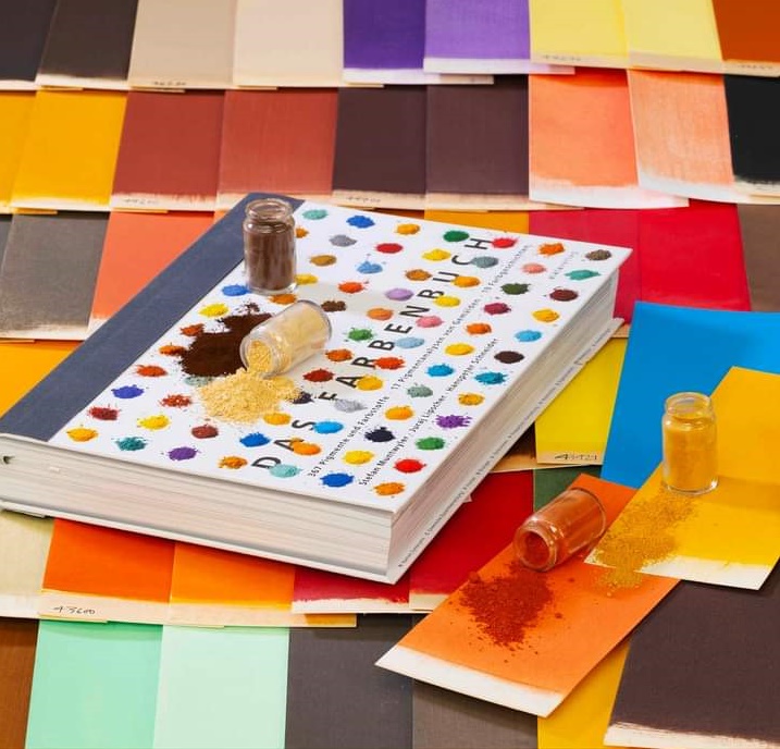 Fast alles über Farben – Vorstellung des  „Farbenbuchs“ in Düsseldorf
